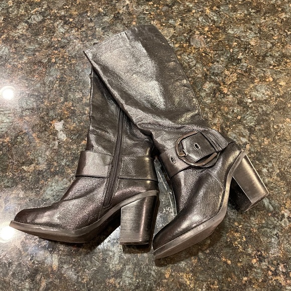 Steve Madden Tall Black Leather Boots - Picture 2 of 9